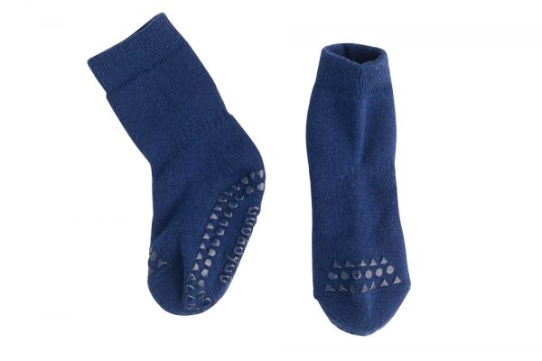 גרביים למניעת החלקה גרביים למניעת החלקה