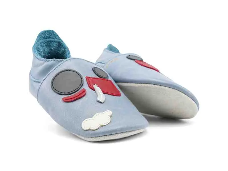 נעלי טרום הליכה