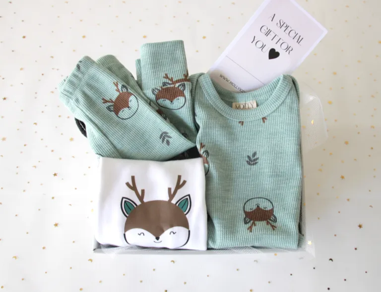 מארז מתנה בגדים איילים לתינוקות ופעוטות Molly