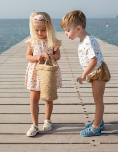 דף הבית נעליים