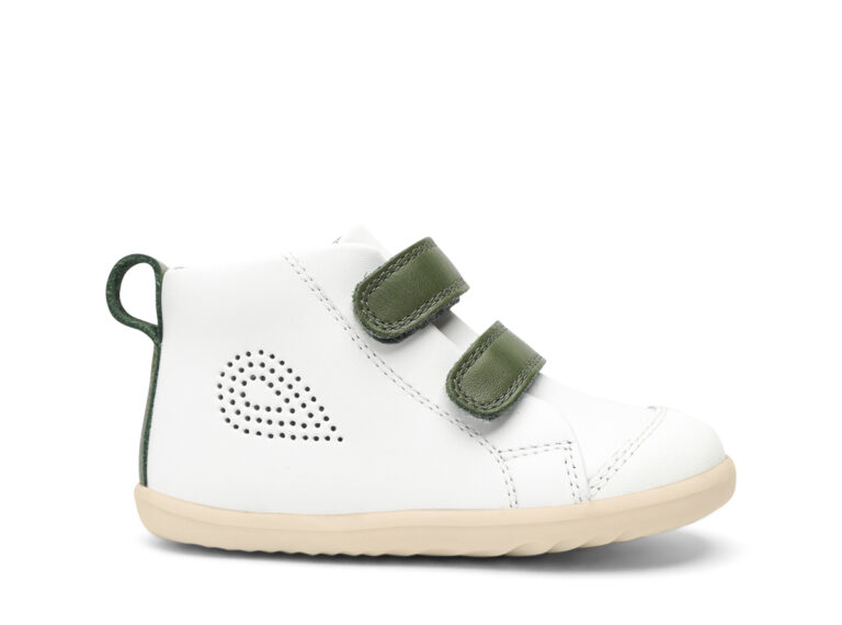 BOBUX_731818_WhiteForestHiCourt