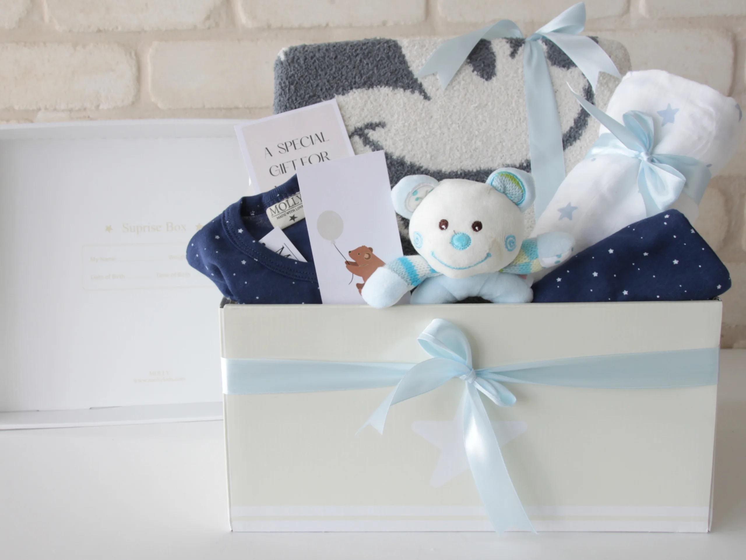 מארז איכותי לפינוק הראשון מולי Molly