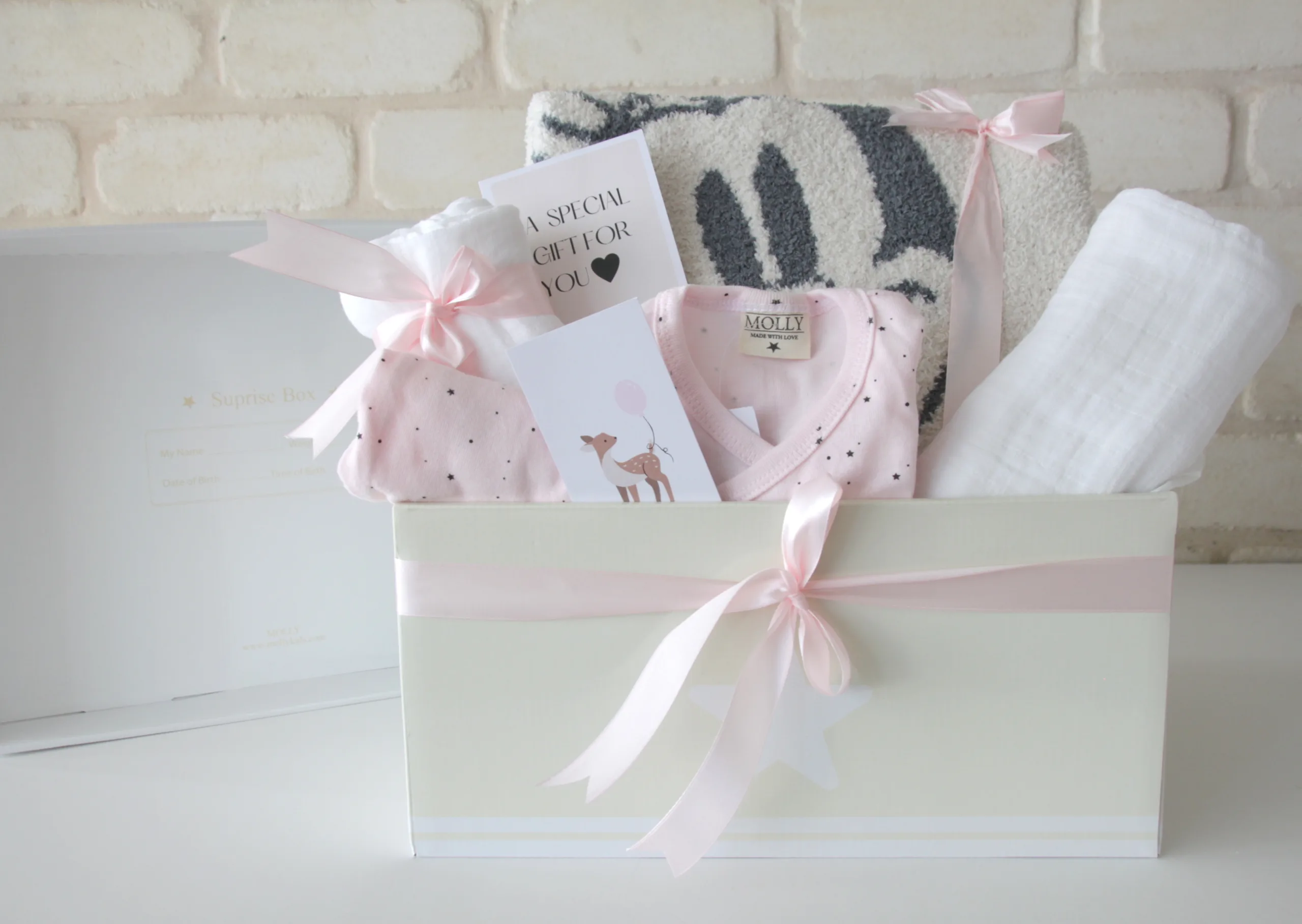 מארז לפינוק הראשון של מולי Molly