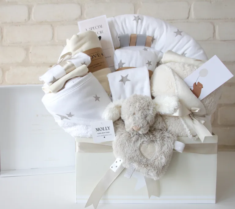 מתנת לידה מפנקת של מולי ליולדת יוניסקס Molly