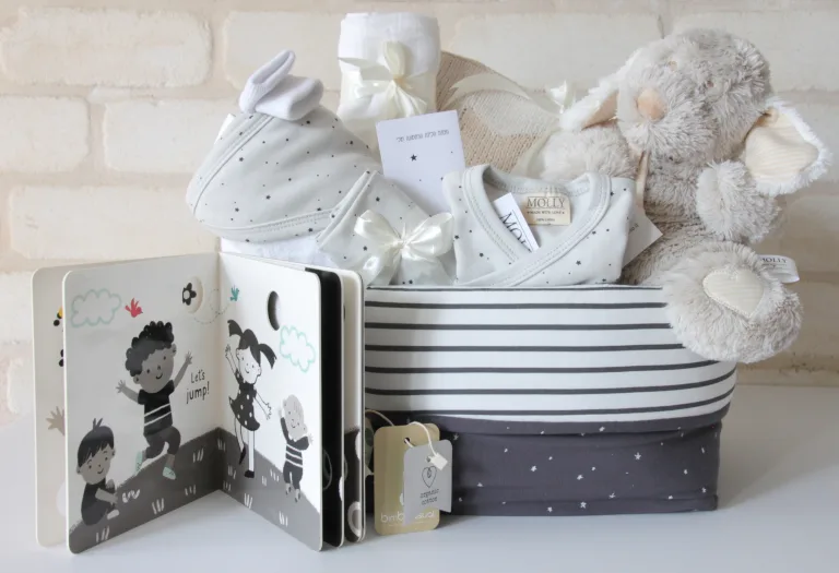 מתנת החלומות ליולדת ולבייבי יוניסקס Molly