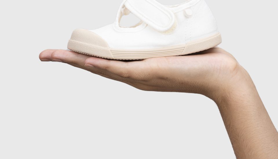 סניקרס ברפוט לילדים igor