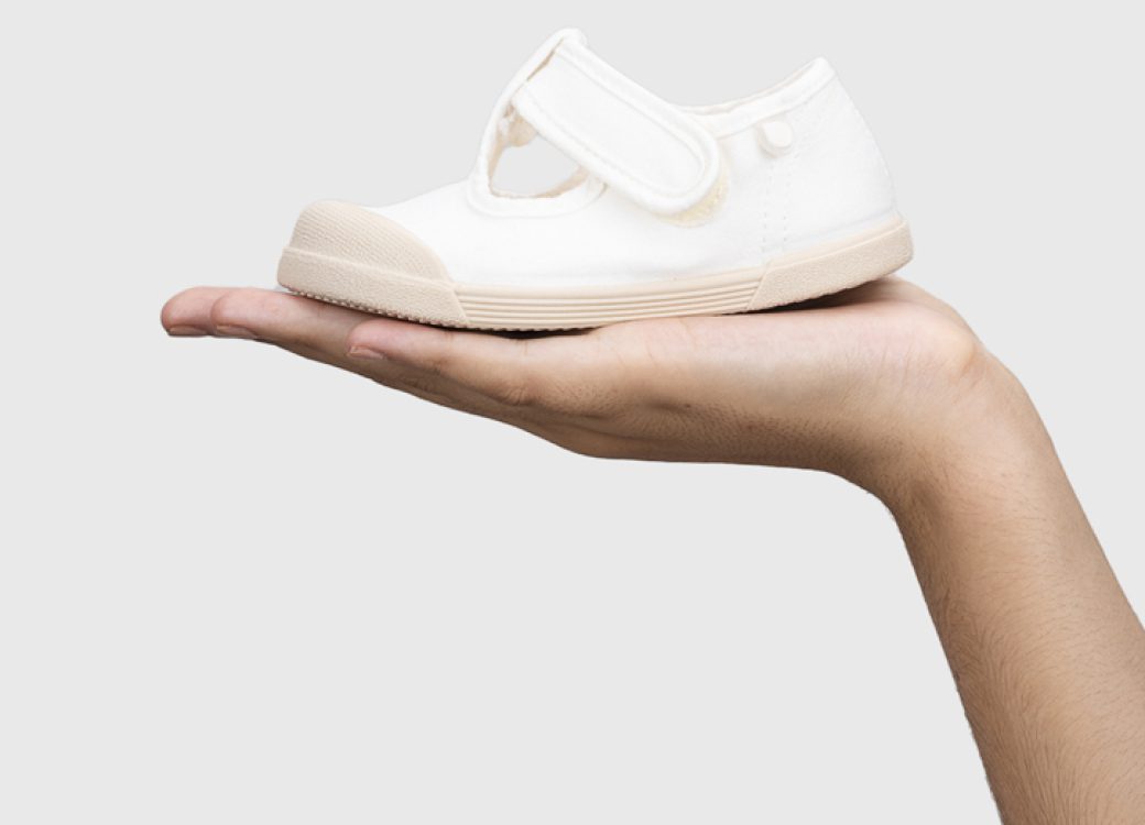 סניקרס ברפוט לילדים igor